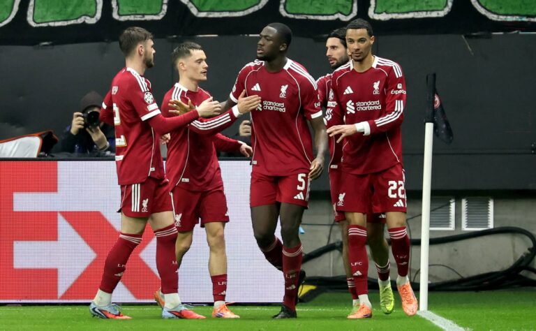 Painetaanko paniikkinappulaa? Liverpoolissa muhii nyt kaikkien uutispommien äiti