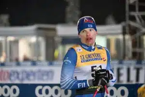 Yle: Iivo Niskanen ja suomalaishiihtäjä jakoivat dramaattisen hetken ladulla – siinäkö se oli?