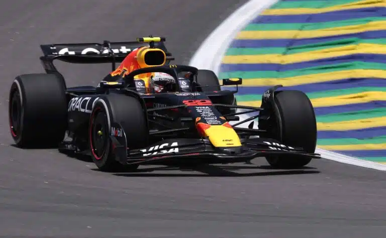 Kenkää tuli – Red Bull -kuski avasi saman tien sanaisen arkkunsa