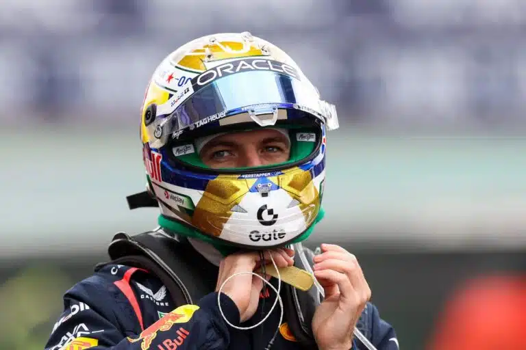 F1:ssä kunnon uutispommi? – Yllätystalli haluaa kaapata Max Verstappenin