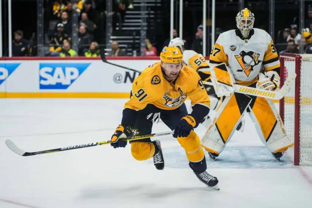 Hurja heitto: Heivataanko Patrik Laine NHL:n jämäseuraan?