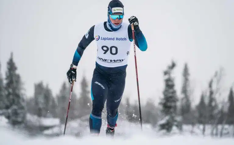 Suomalaiselta hiihtomieheltä hirmuveto – kepitti A-maajoukkuetähden miten tahtoi