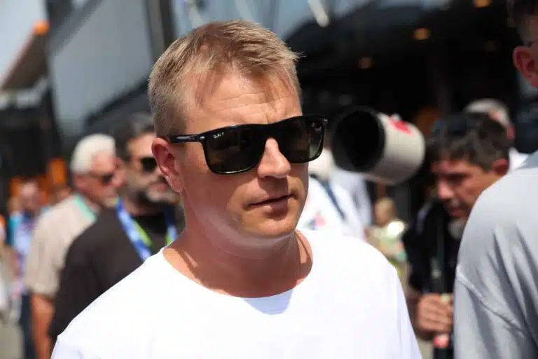 Kimi Räikkönen vastasi F1-sarjan tiedusteluun jäätävästi – kaksi sanaa riitti