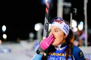 Sonja Leinamolla meni juhlimiseksi olympialaisissa