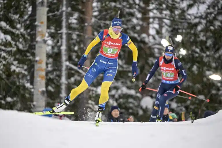 Lempi leiskuu maailmancupissa – ampumahiihtäjät rakastuivat