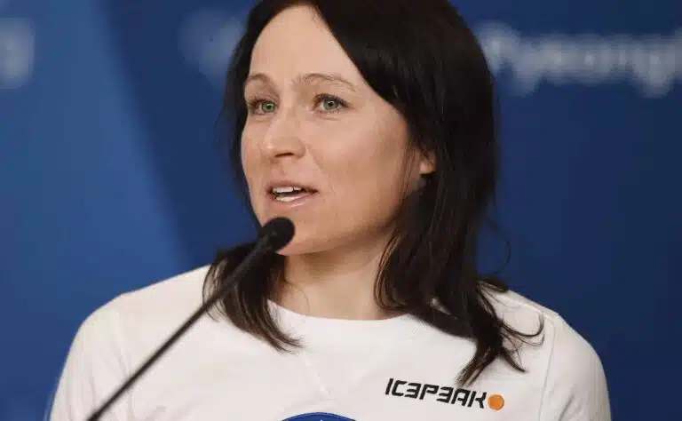 Aino-Kaisa Saarinen ryöpytti Suomen naishiihtäjää Ylellä