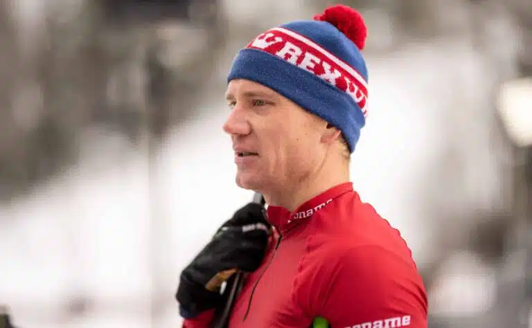 Ville Nousiainen laukoi julmaa tekstiä – Ylen studioisäntäkin häkeltyi