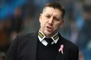 Kärpille shokkihoitoa – päävalmentaja nosti kädet pystyyn