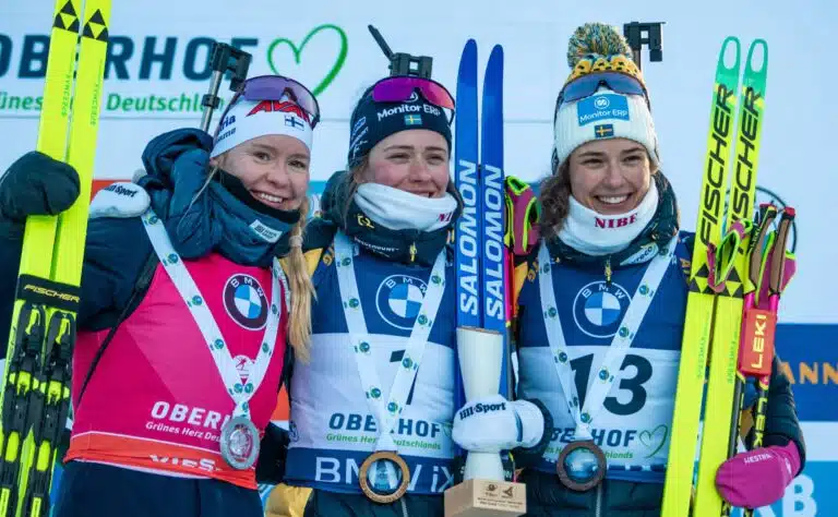 Ampumahiihtäjä Hanna Öberg heitti hanskat tiskiin