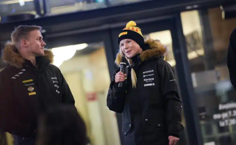 HS: Enni Mälkönen avautui suhteestaan rallitähteen – vanhat haavat revittiin auki