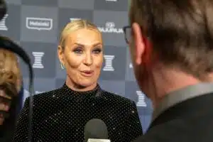 Viaplayn F1-selostuksessa erikoista vihjailua Mervi Kalliosta