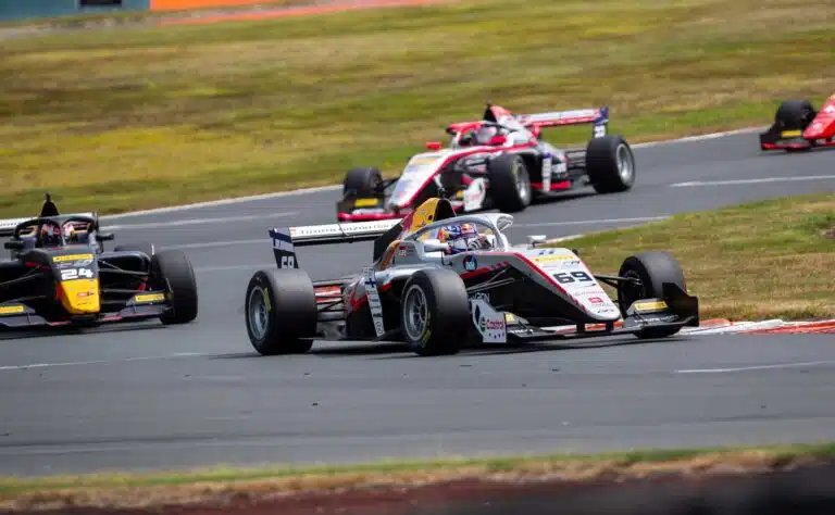 Kaiken nähnyt formula-asiantuntija katsoi Kalle Rovanperän touhua pari kisaa – tuomio tuli nyt VM:ssä