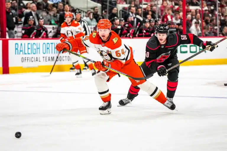 Mikael Granlundin pyyntö kaikui kuuroille korville – ulos Anaheim Ducksin kokoonpanosta