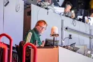 Antero Mertaranta antoi täyslaidallisen Naisleijonien tähdelle – pöyristyi tästä tempusta