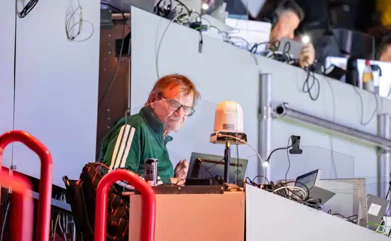 Antero Mertaranta antoi täyslaidallisen Naisleijonien tähdelle – pöyristyi tästä tempusta