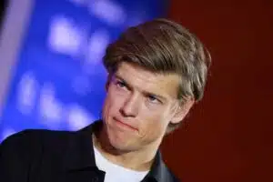 Suomalaismies jakoi rajun videon Johannes Kläbon toiminnasta – sitten pätkä katosi jäljettömiin