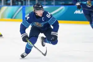 Mikael Granlund otti Leijonapaidan pois – fanit ällistyivät siitä mitä alta paljastui