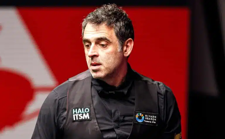 Maailmanmestarille turpaan – sitten Ronnie O’Sullivan leuka tippui lattiaan snookersalilla