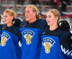 Naisleijona hurmasi NHL-tähden – teki vaikutuksen yhdellä eleellä