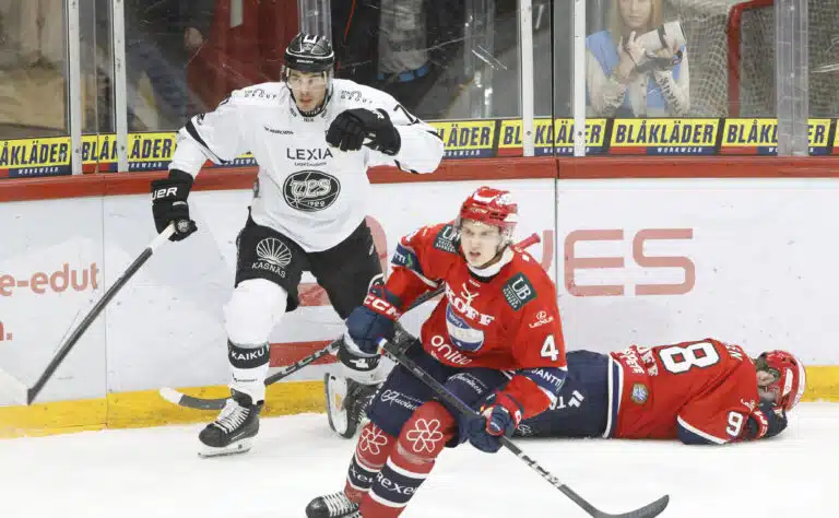 Mitään järkeä? Urheilucast: 9 pisteen miehellä 350 000 euron sopimus SM-liigassa