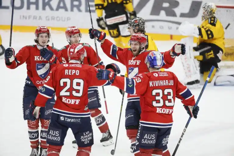 HIFK:n jättikaappaus kuohuttaa – ”En ymmärrä tätä palkkausta”