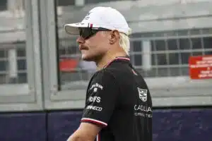 Uusi tieto: Valtteri Bottas lausui Mercedes-kuskille selvät sanat, kun hän lähti tallista