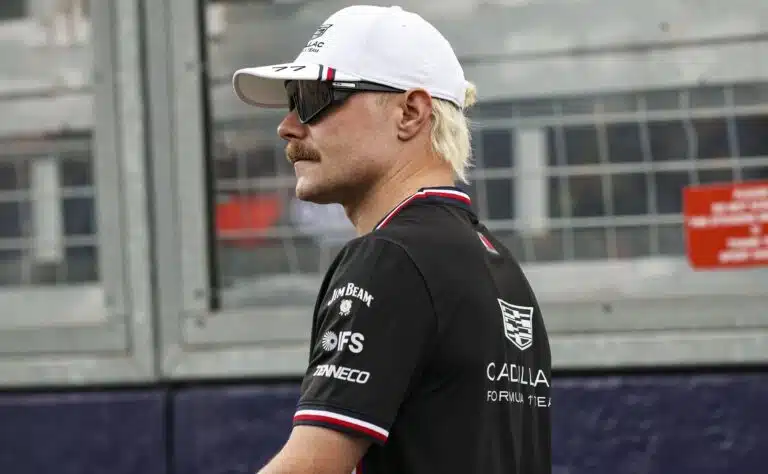 Uusi tieto: Valtteri Bottas lausui Mercedes-kuskille selvät sanat, kun hän lähti tallista