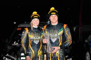 Enni Mälkönen vastasi suorasukaiseen kysymykseen hänestä ja Esapekka Lapista