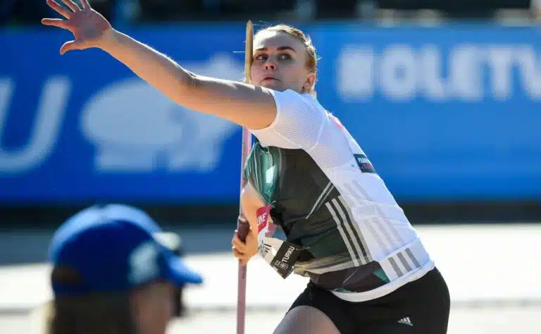 Suomalaiselta keihäsnaiselta rivoa toimintaa – ”mussukka” sai melkoisen viestin