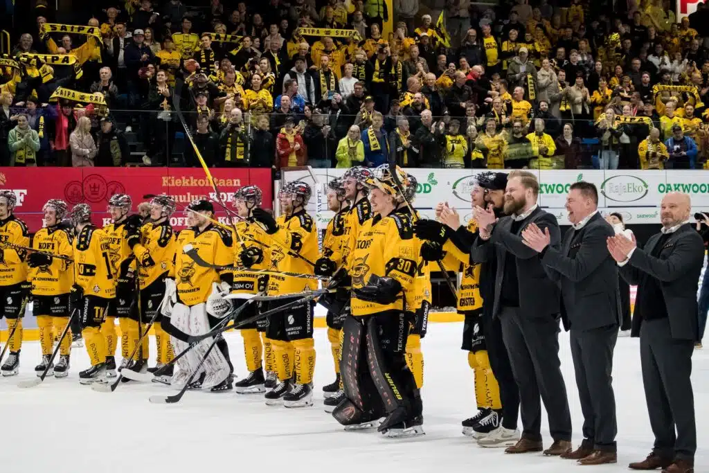 Ylen urheilutoimittaja kohautti rumilla sanoillaan: ”Vitun Kookoo-SaiPaan”