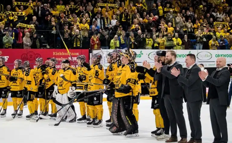 Ylen urheilutoimittaja kohautti rumilla sanoillaan: ”Vitun Kookoo-SaiPaan”