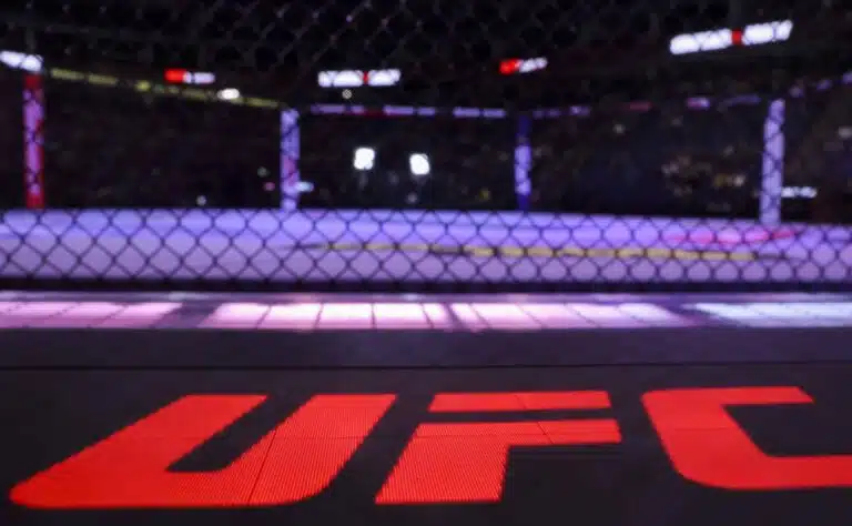 Spekulaatiot kiihtyvät: Ice Cagen tähtiottelija UFC:hen?