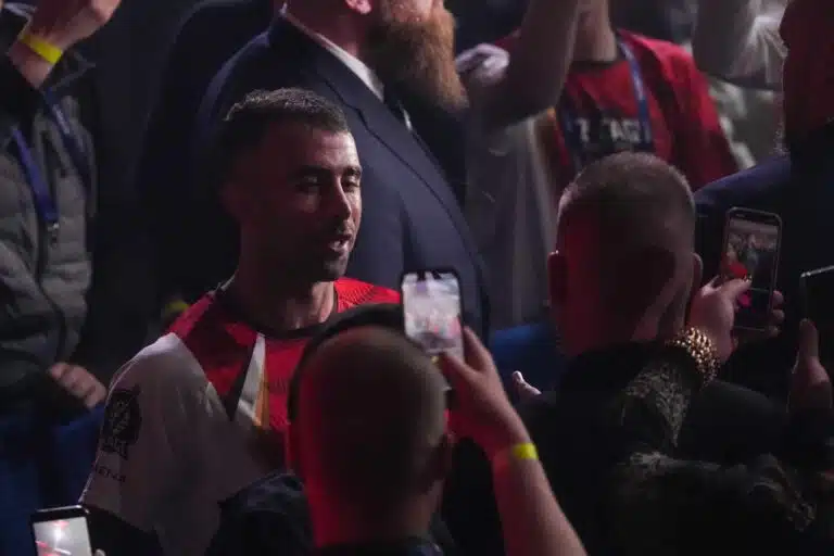 UC: UFC-veteraani Makwan Amirkhani raskaiden syytösten kohteena – ”Huijari”