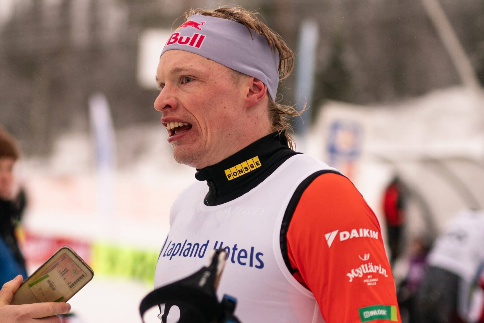 Iivo Niskasen Ik v st K yt s Kuohuttaa T m Raja Oli Pakko Vet iivo-niskasen-ik-v-st-k-yt-s-kuohuttaa-t-m-raja-oli-pakko-vet
