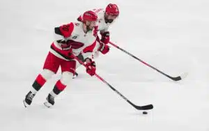 SK: Carolina Hurricanesin Stanley Cup -voittaja lupasi siirtyvänsä SM-liigaseuraan tässä tapauksessa