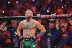 Nyt maalaillaan megaottelua: Suomen vapaaottelutähti uhoaa Conor McGregorille: ”Hakkaisin sen”