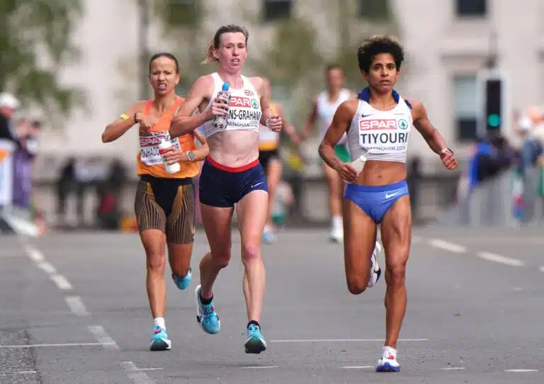 Alisa Vainion kilpasisko ei voinut olla enää hiljaa – tulikivenkatkuista tekstiä EM-maratonin tapahtumista