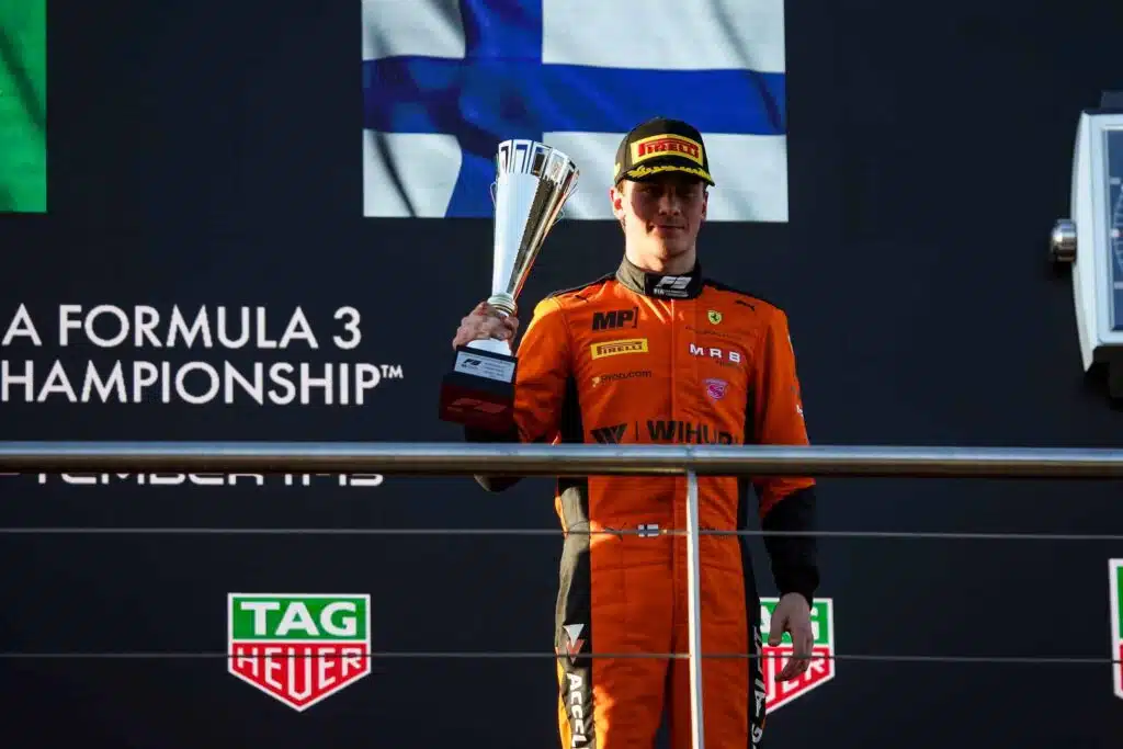 Maailmalta valitettava arvio: Tuukka Taposen F1-unelma säpäleinä – ”Liian vähän ja liian myöhään”