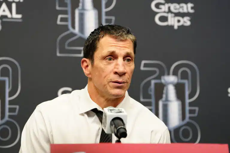 Arvio: Rod Brind’Amour haluaa eroon suomalaisesta Stanley Cup -voittajasta – ”Muuttokuorma vain päälle”